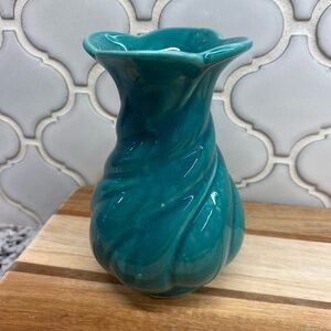 Vintage Teal USA pottery vase